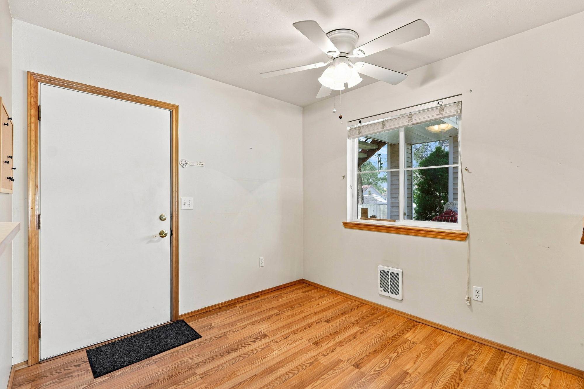 9920 E 16th Ave ##101, Spokane Valley, WA 99206