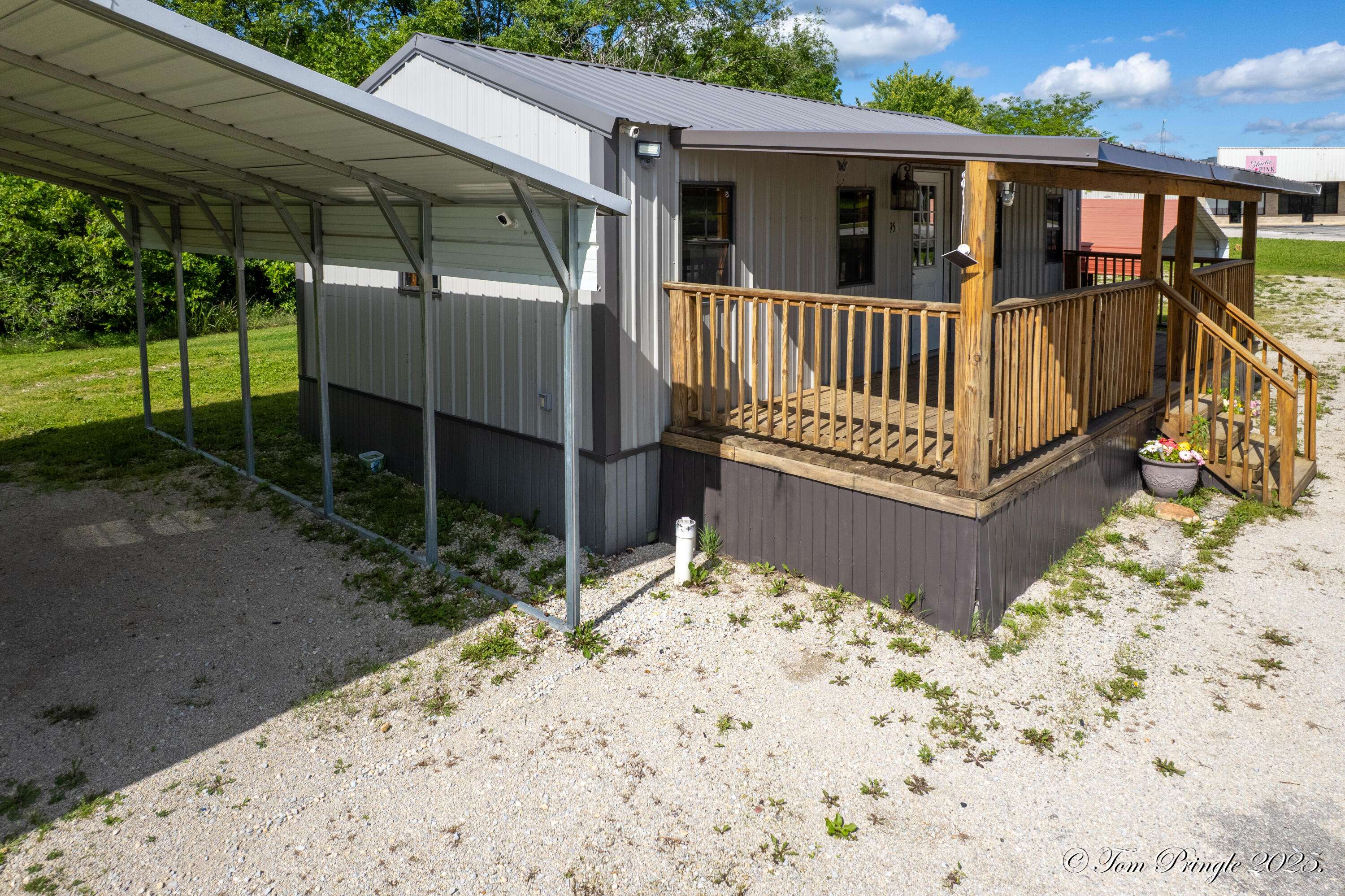 959 Preacher Roe BLVD, West Plains, MO 65775