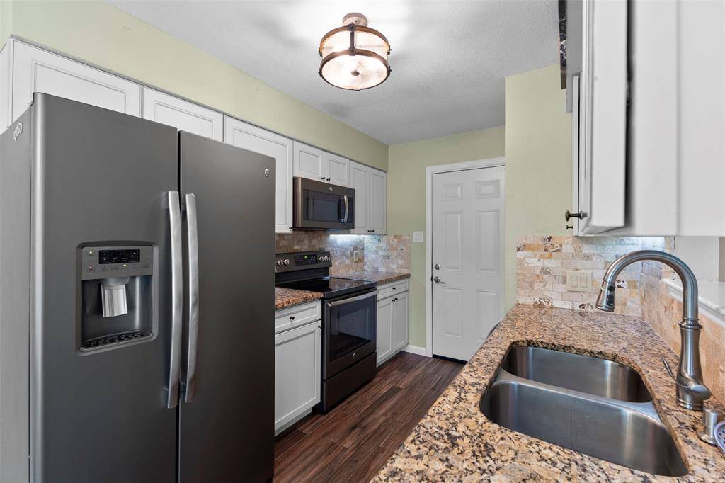 4108 Cypress Springs Drive, Arlington, TX 76001