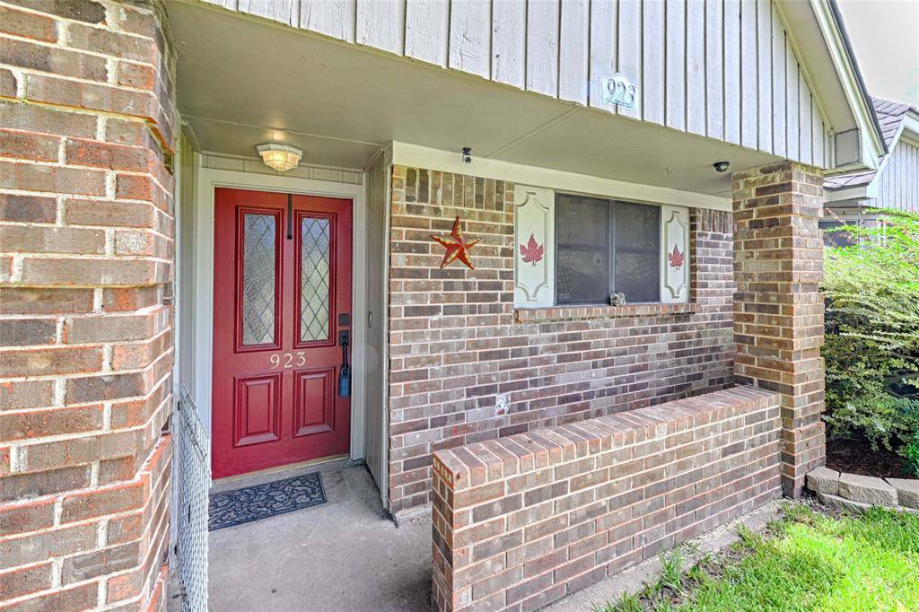 923 Courtney, Mesquite, TX 75150