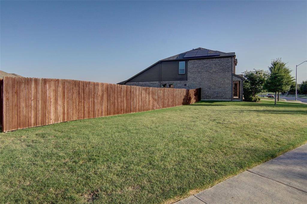 1220 Beestone Drive, Saginaw, TX 76131
