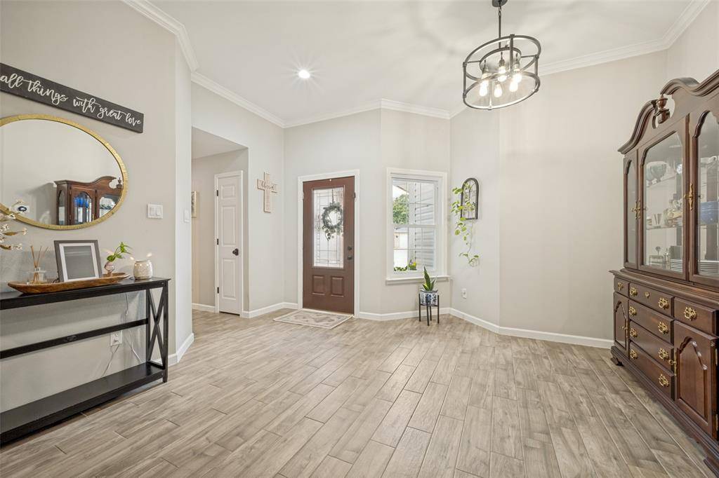 3302 Cliff Oaks Drive, Corinth, TX 76210