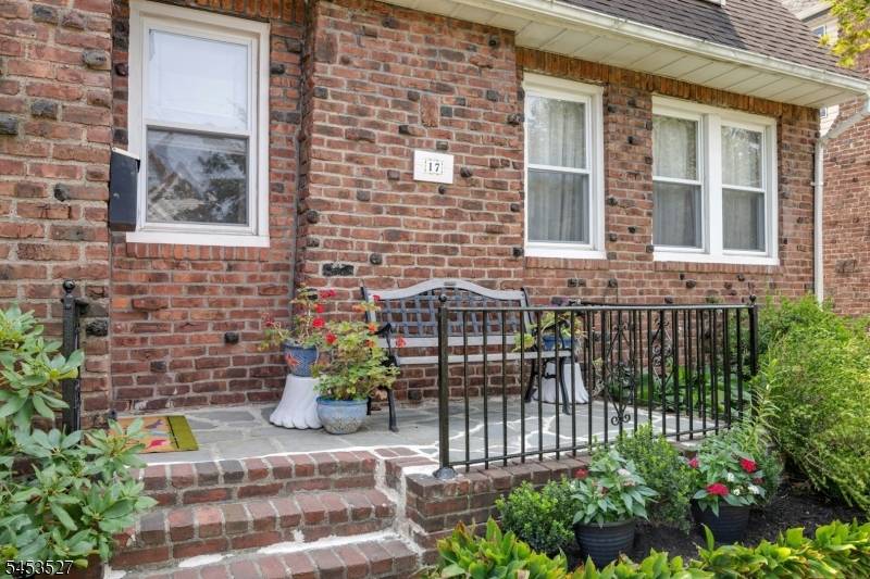 17 Ferncliff Rd, Bloomfield Twp., NJ 07003