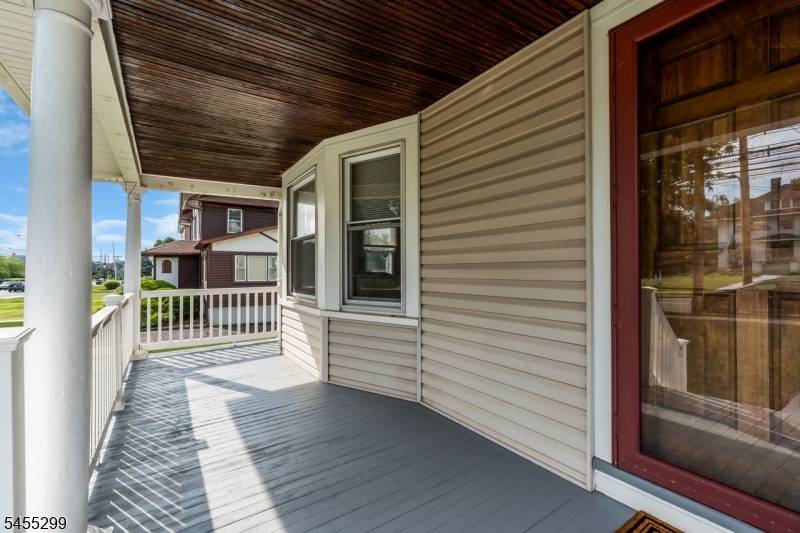 283 E Main St, Somerville Boro, NJ 08876