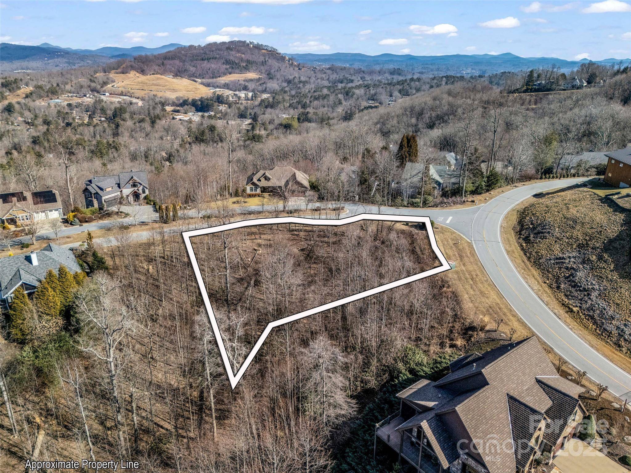 1509 Summit Hill RD, Hendersonville, NC 28791
