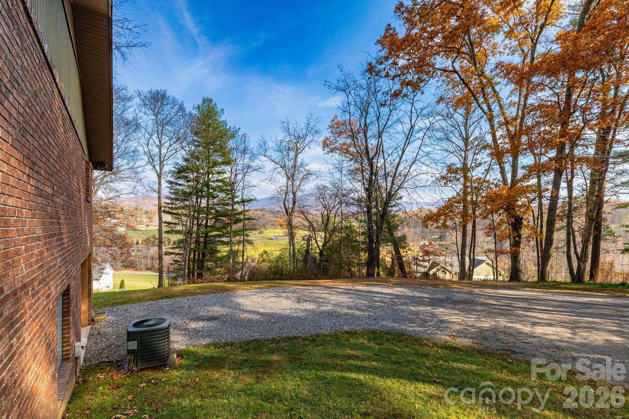84 Joe jenkins RD, Fairview, NC 28730