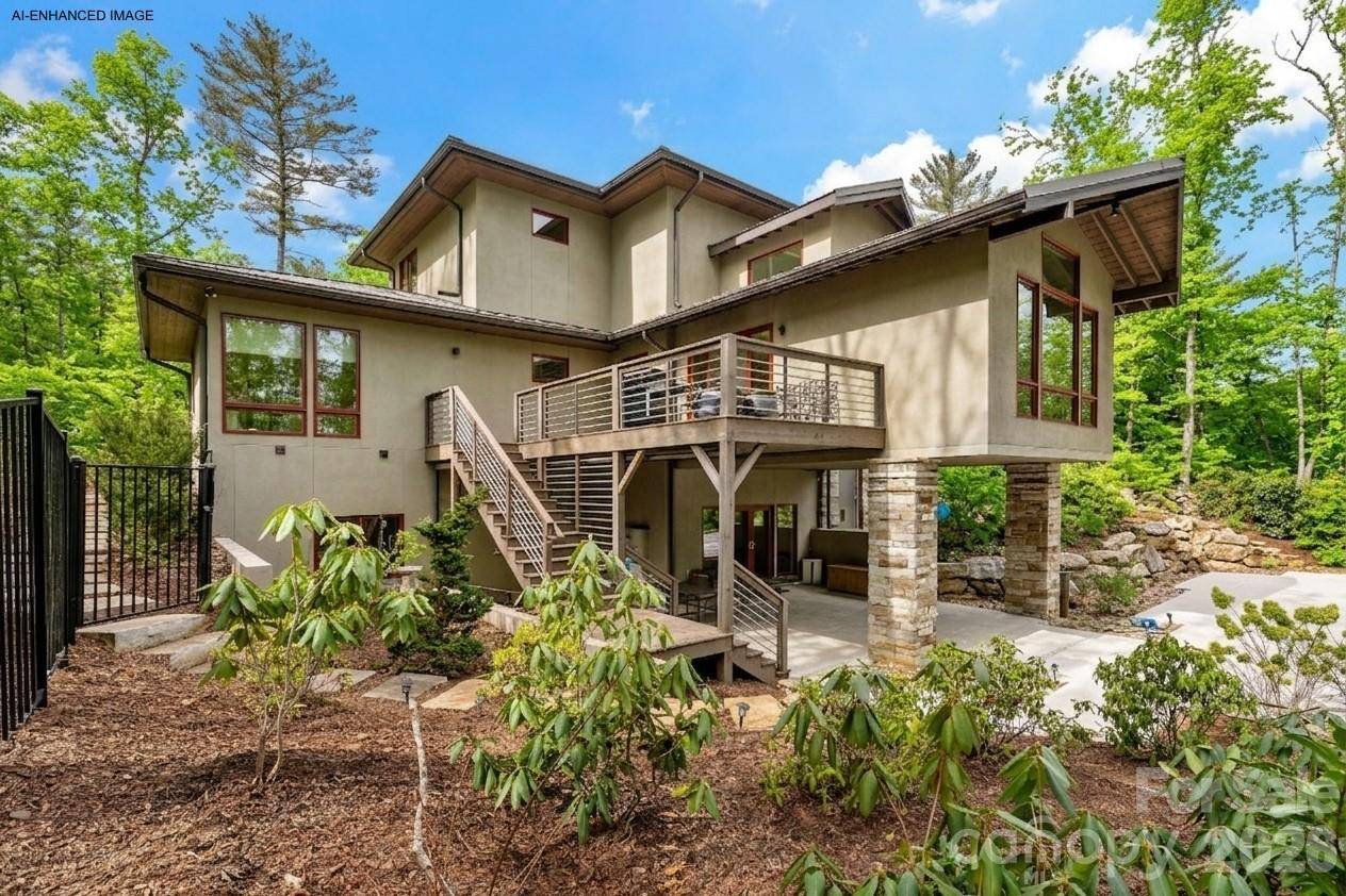 27 Hawberry CT, Asheville, NC 28805
