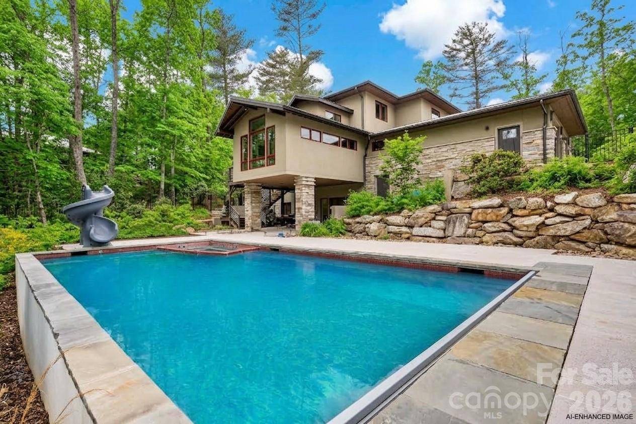 27 Hawberry CT, Asheville, NC 28805