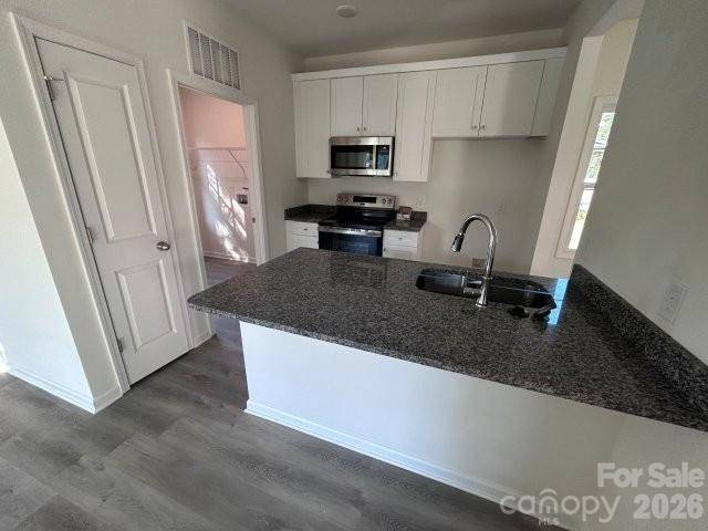 523 W Front ST, Statesville, NC 28677