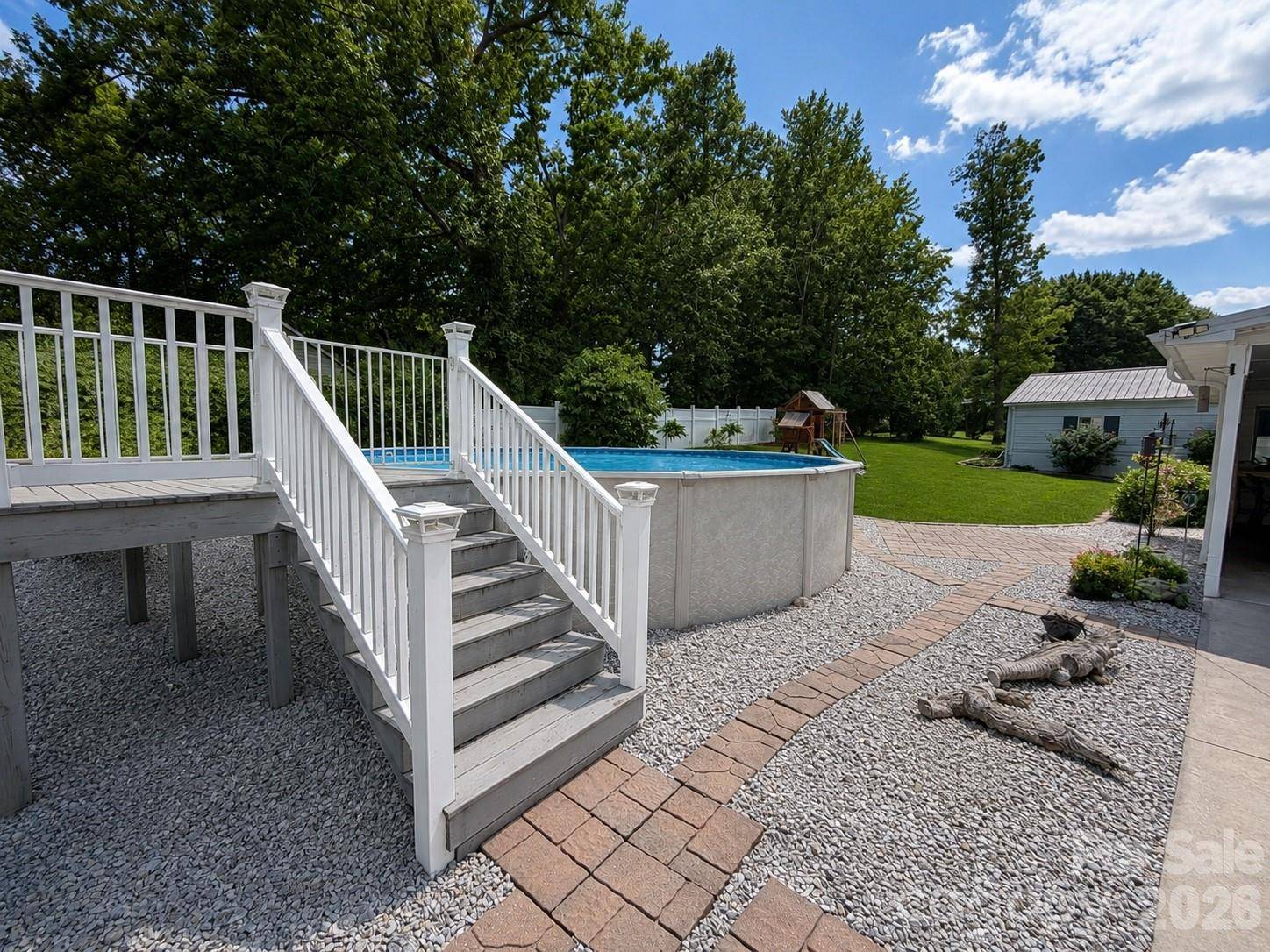 105 Merrywood DR, Lenoir, NC 28645