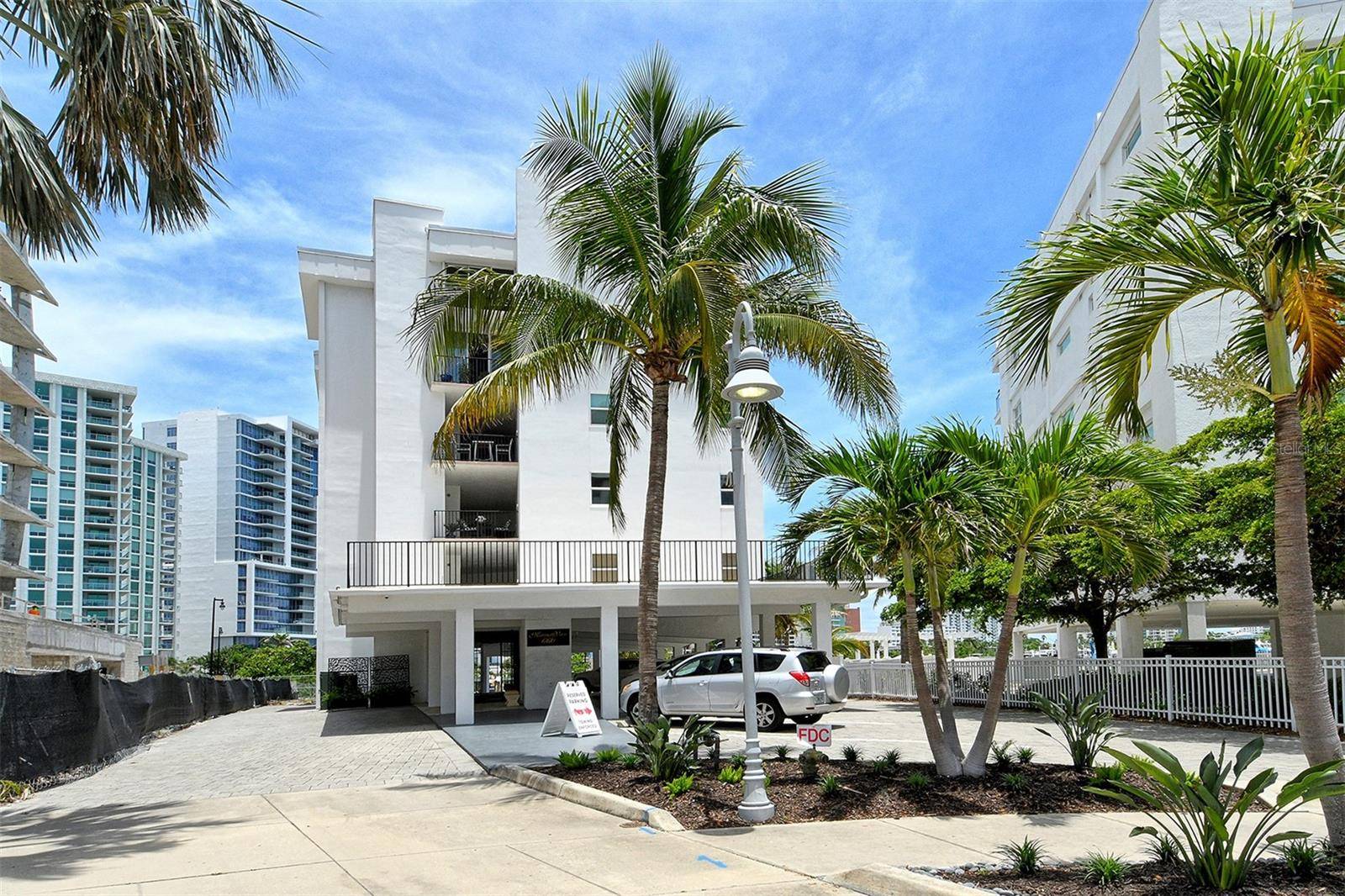 660 GOLDEN GATE POINT #51 & 52, Sarasota, FL 34236