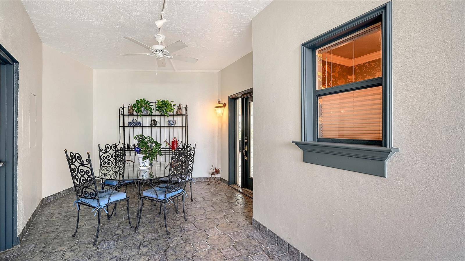660 GOLDEN GATE POINT #51 & 52, Sarasota, FL 34236