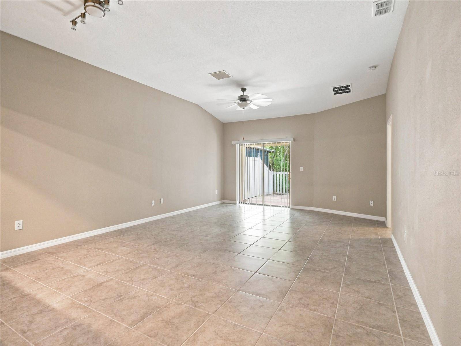 13432 CREST LAKE DR, Hudson, FL 34669