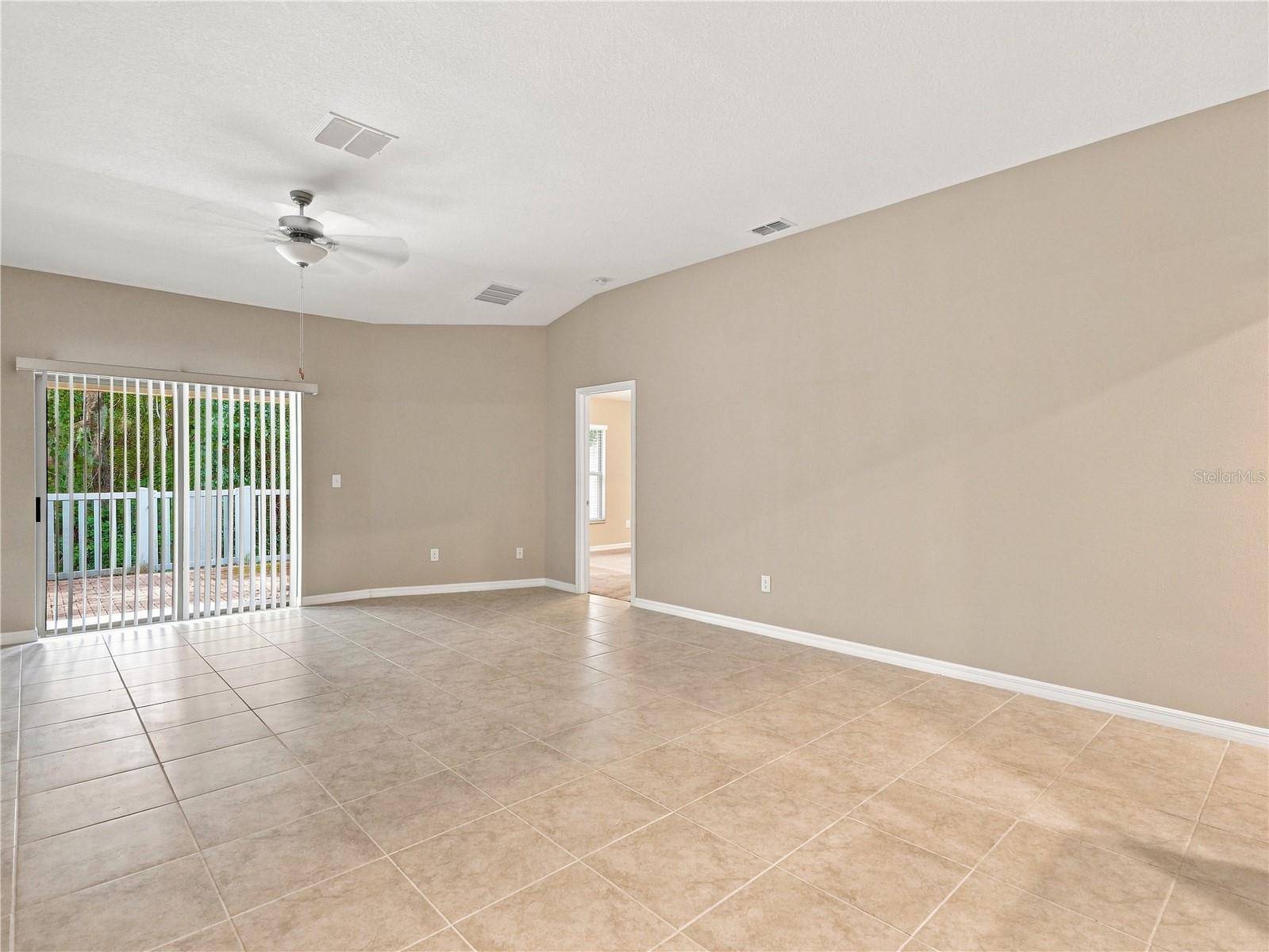 13432 CREST LAKE DR, Hudson, FL 34669