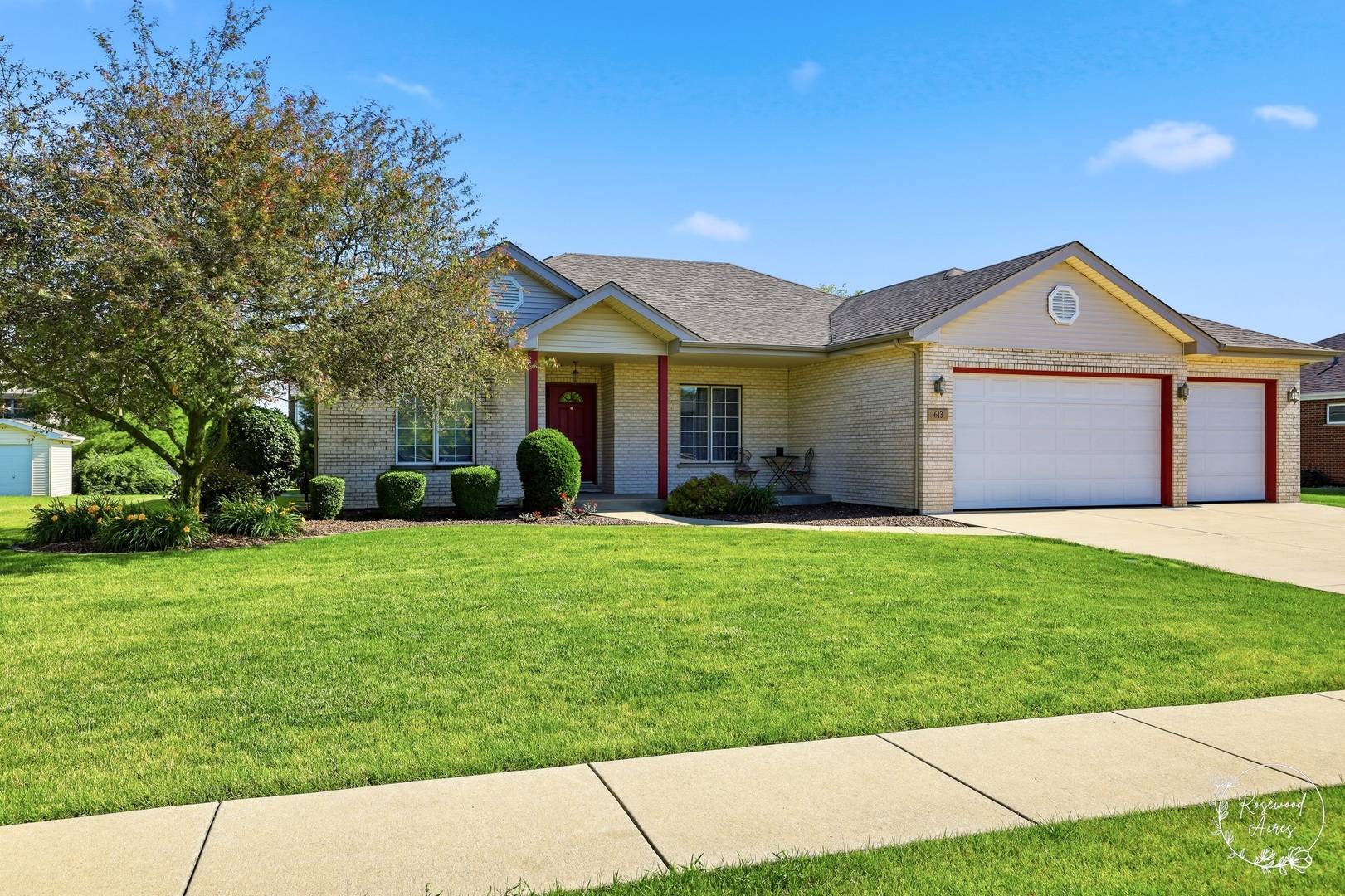 613 The Hague RD, Peotone, IL 60468