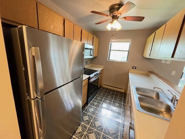 1343 N Winslowe DR #203, Palatine, IL 60074