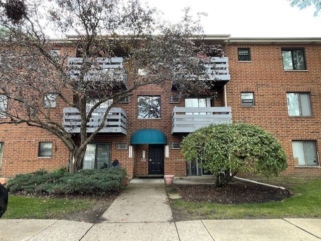 1343 N Winslowe DR #203, Palatine, IL 60074