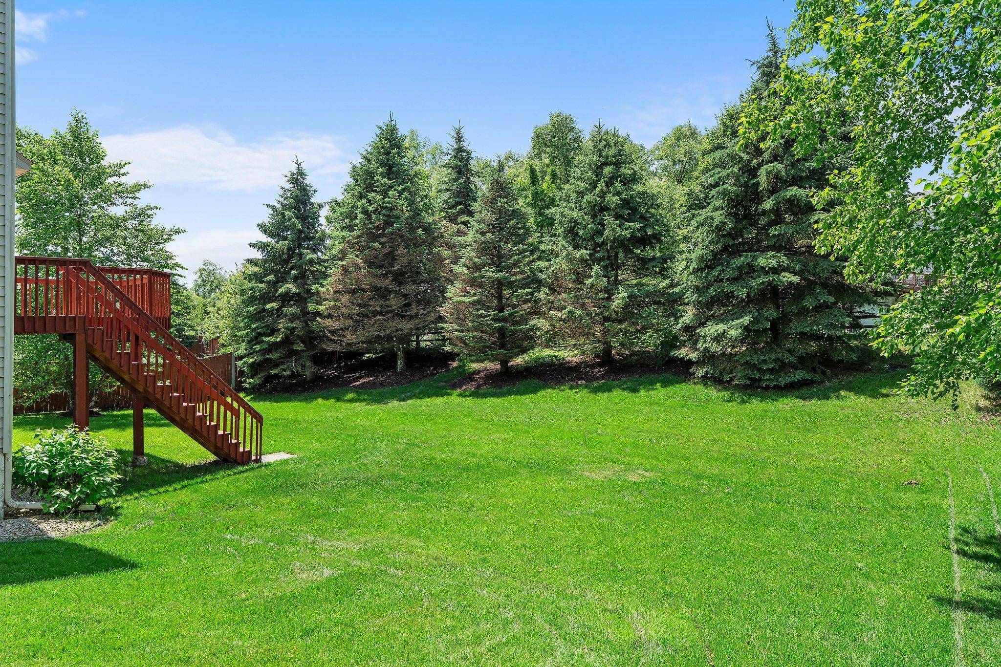7151 Weston LN N, Maple Grove, MN 55311