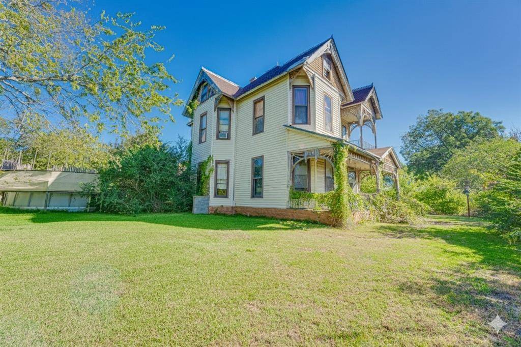 103 Stevens Street, Ladonia, TX 75449