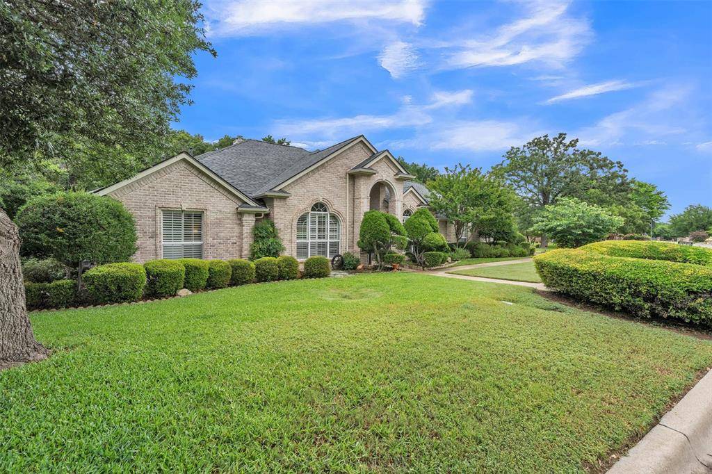 2001 Country Brook Drive, Weatherford, TX 76087