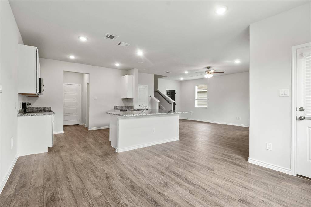 10641 Stag Lane, Fort Worth, TX 76036