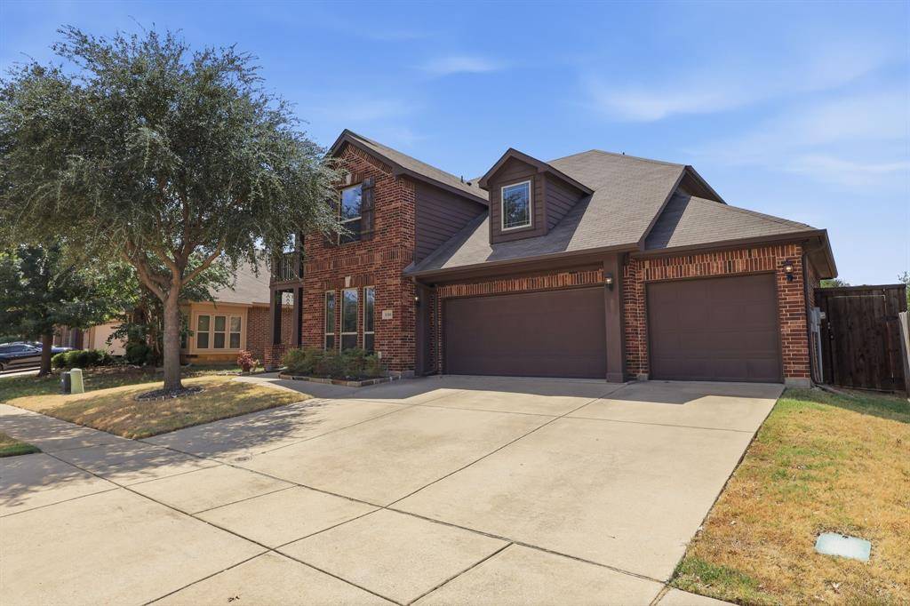 8308 Spitfire Trail, Aubrey, TX 76227