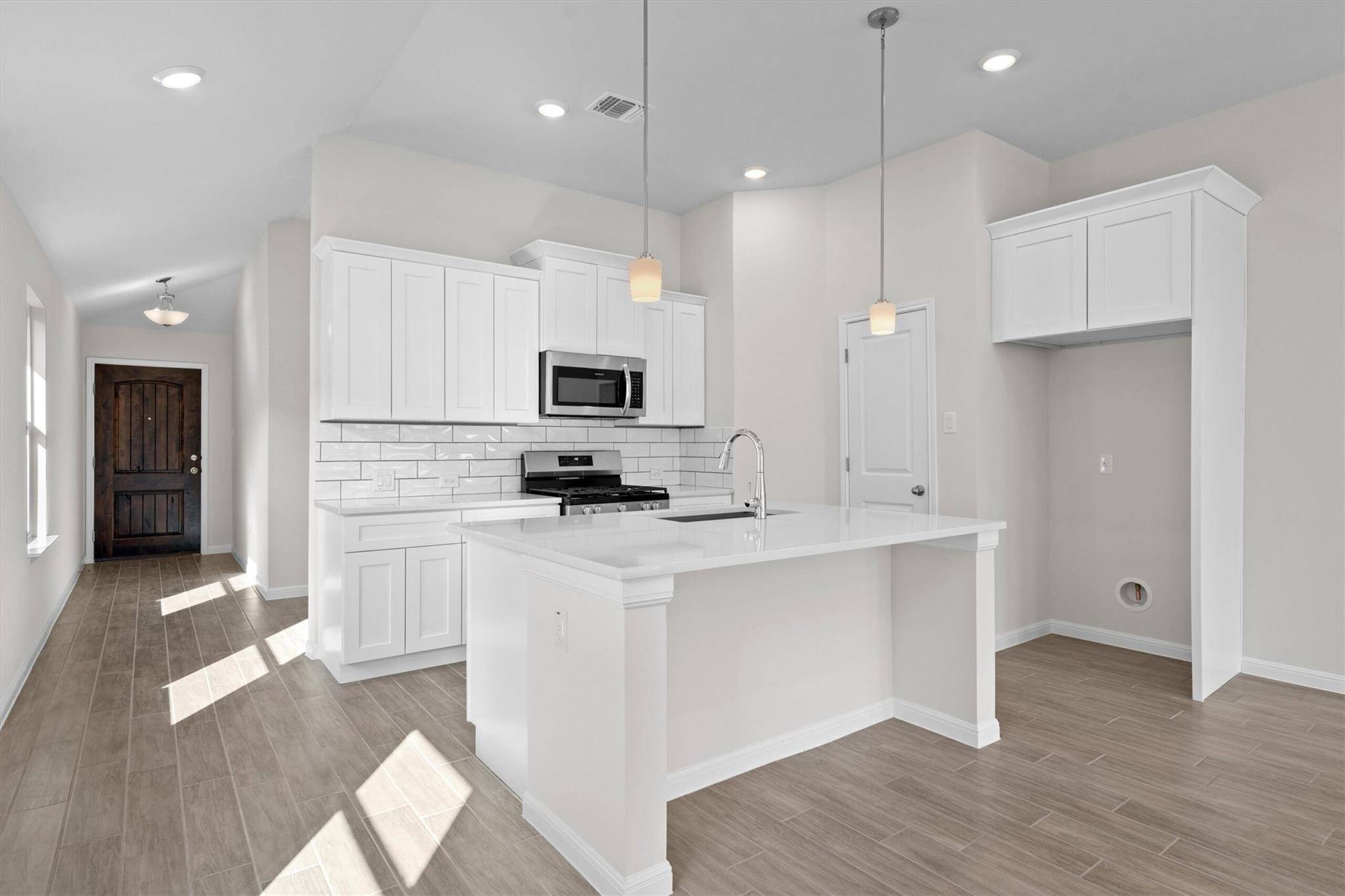417 Stellar Wind DR, Georgetown, TX 78628