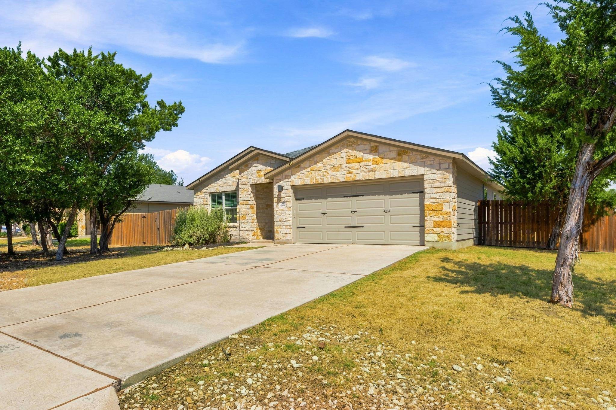 21720 Crystal WAY, Lago Vista, TX 78645