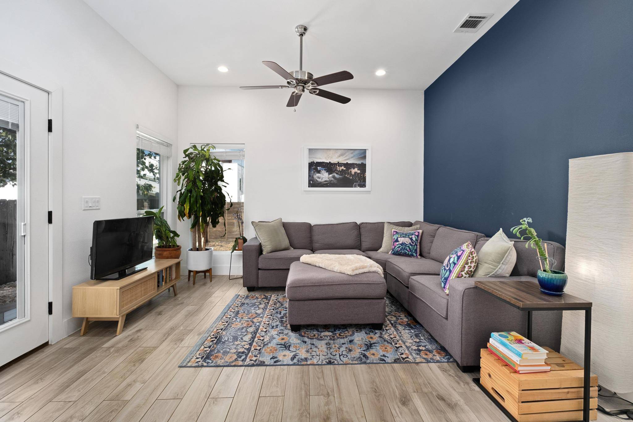5502 Avenue F #B, Austin, TX 78751