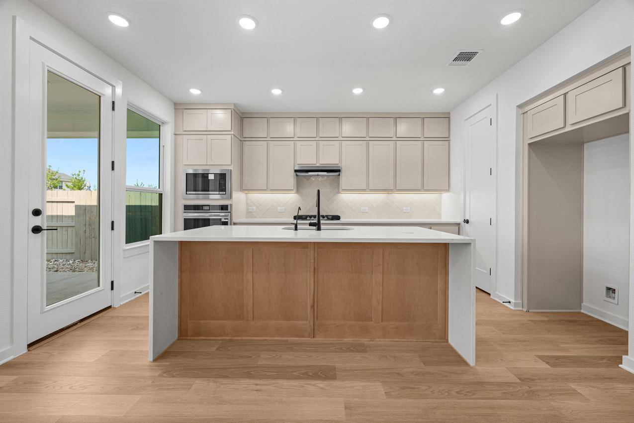 9505 Golden Lion DR, Austin, TX 78744
