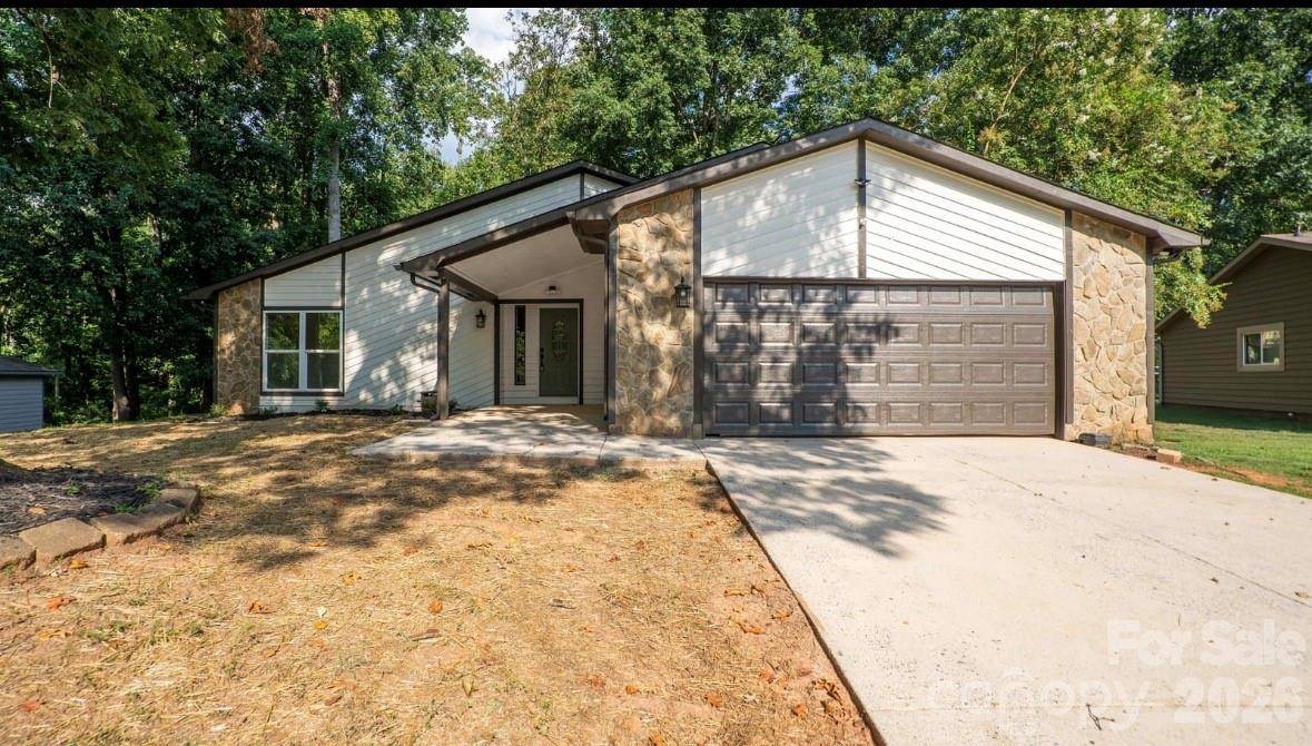 7424 Lawyers Station DR, Mint Hill, NC 28227