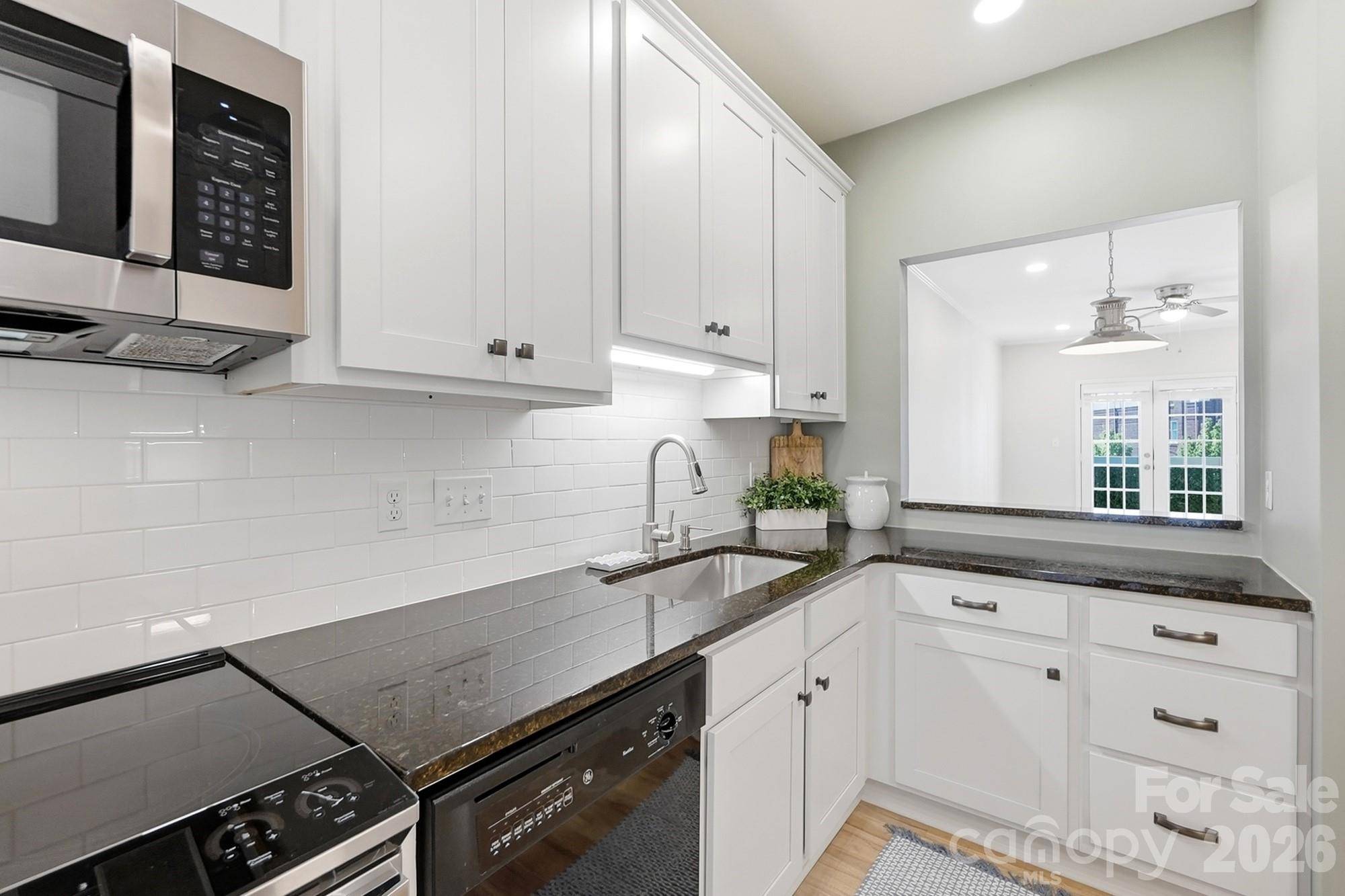 301 Queens RD #207, Charlotte, NC 28204