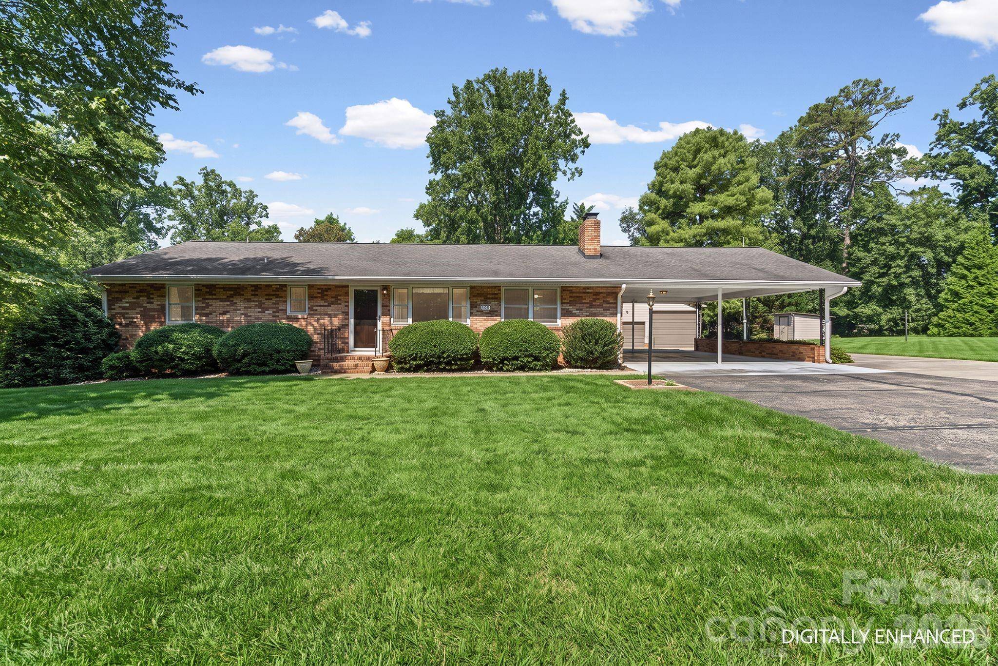 469 Sunset DR, Winston Salem, NC 27107