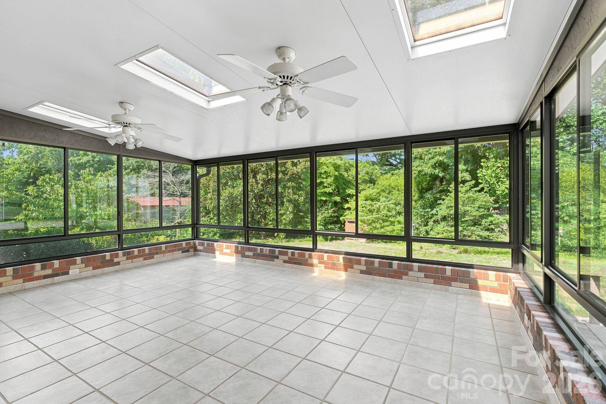 469 Sunset DR, Winston Salem, NC 27107