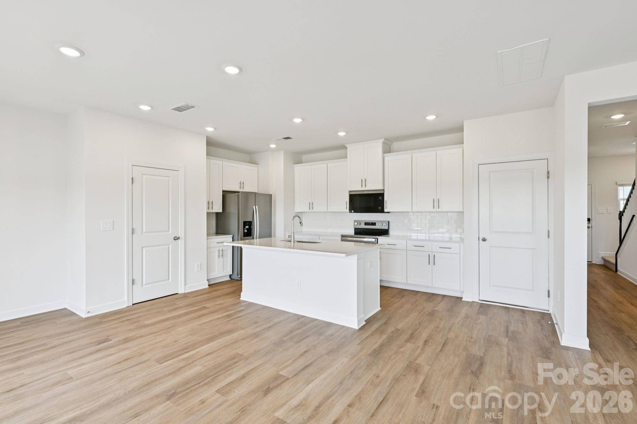 5060 Poplin VLY, Cherryville, NC 28021