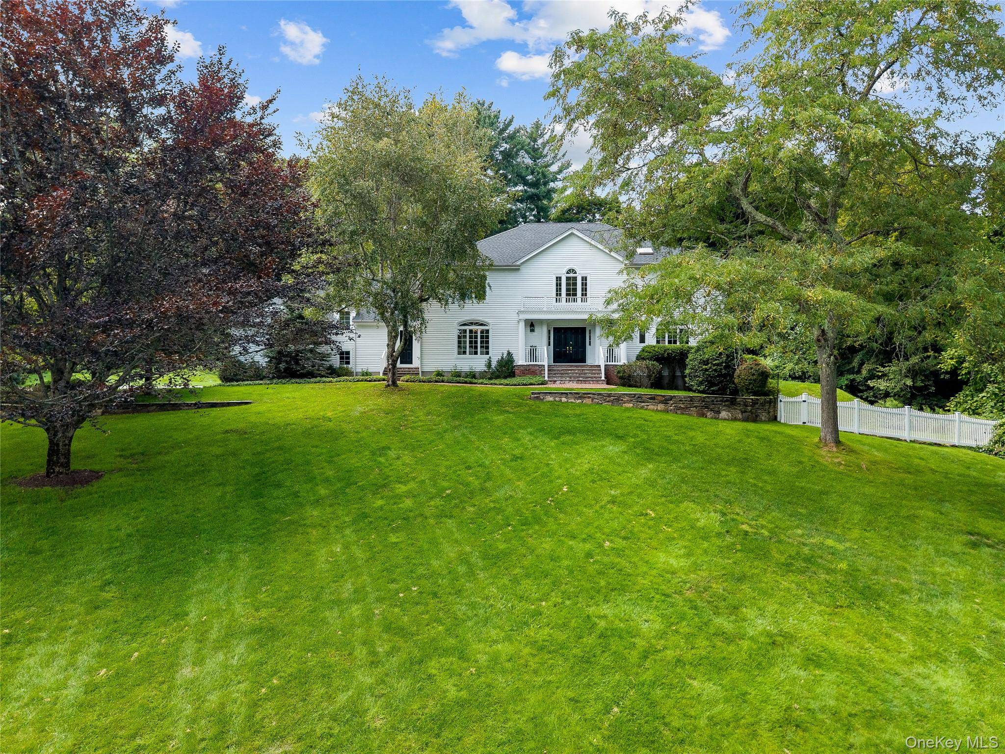 218 McLain ST, Bedford Corners, NY 10549