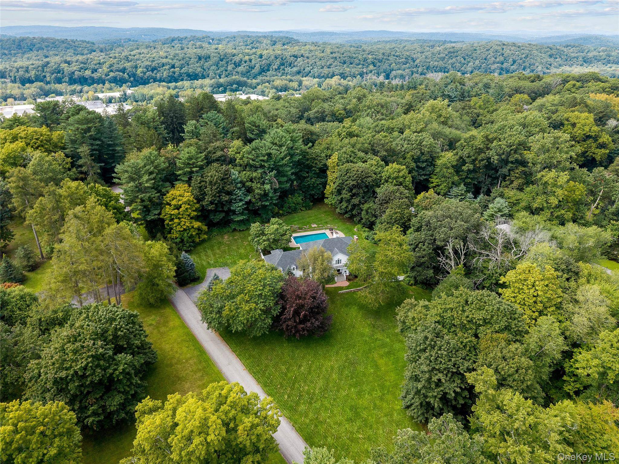 218 McLain ST, Bedford Corners, NY 10549