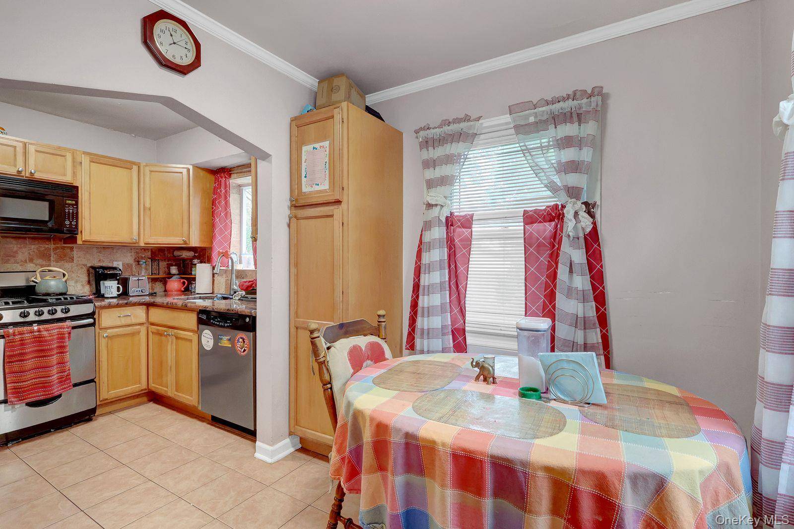 781 Salem RD, Uniondale, NY 11553