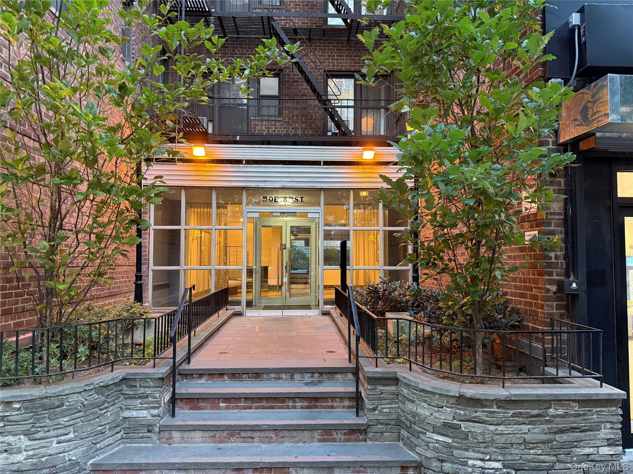 44-58 E 8th ST #3N, New York (manhattan), NY 10003