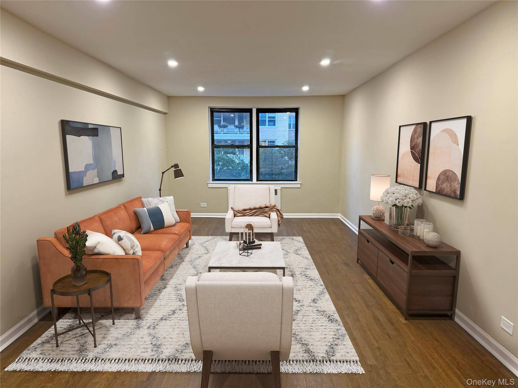 44-58 E 8th ST #3N, New York (manhattan), NY 10003