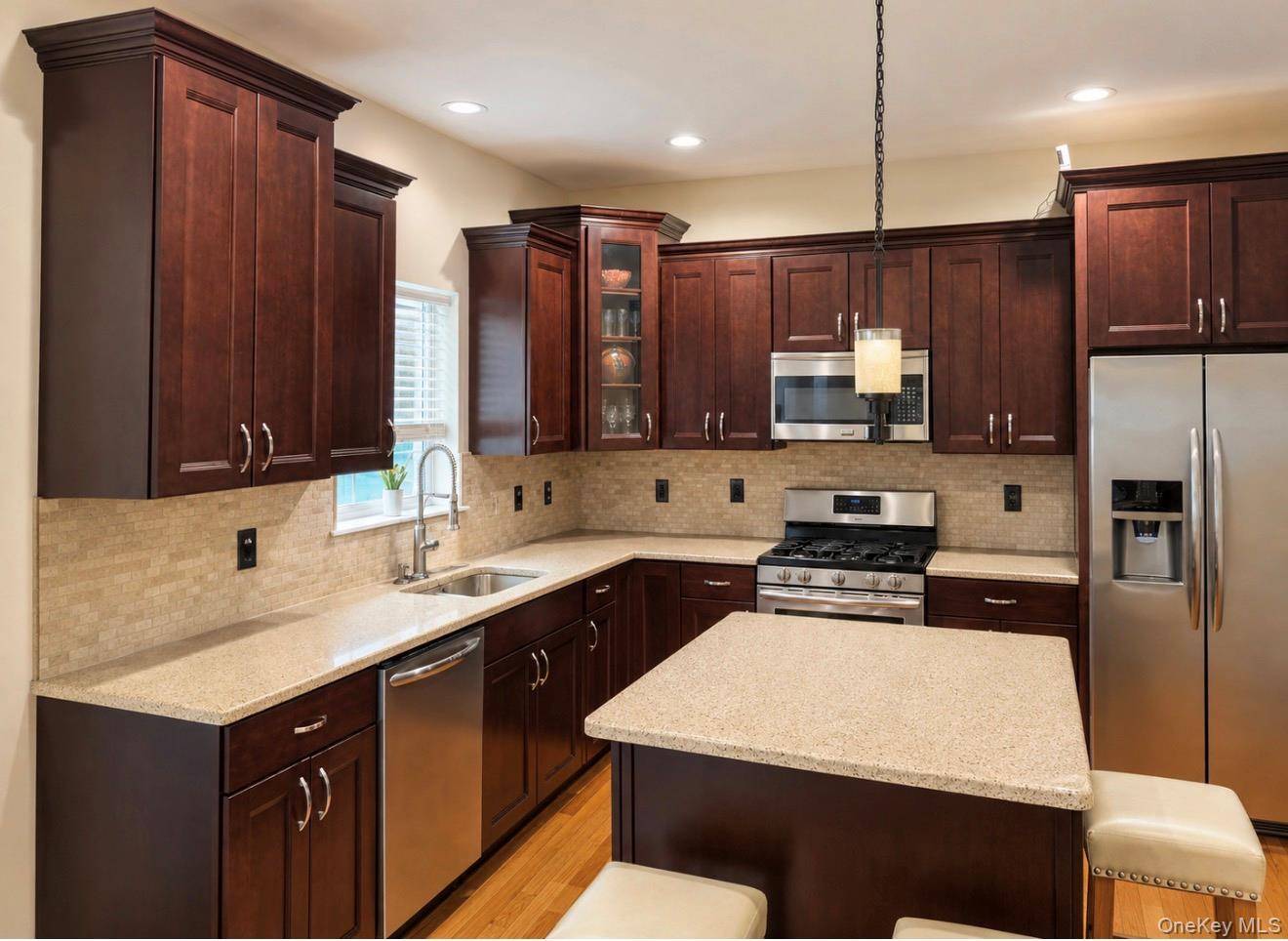 392 Bailey RD, Montgomery, NY 12549