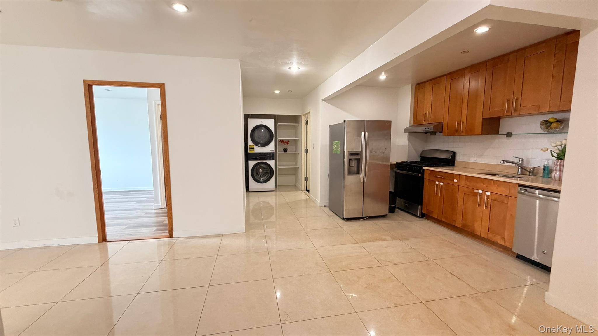 106-07 Northern BLVD #5B, Corona, NY 11368