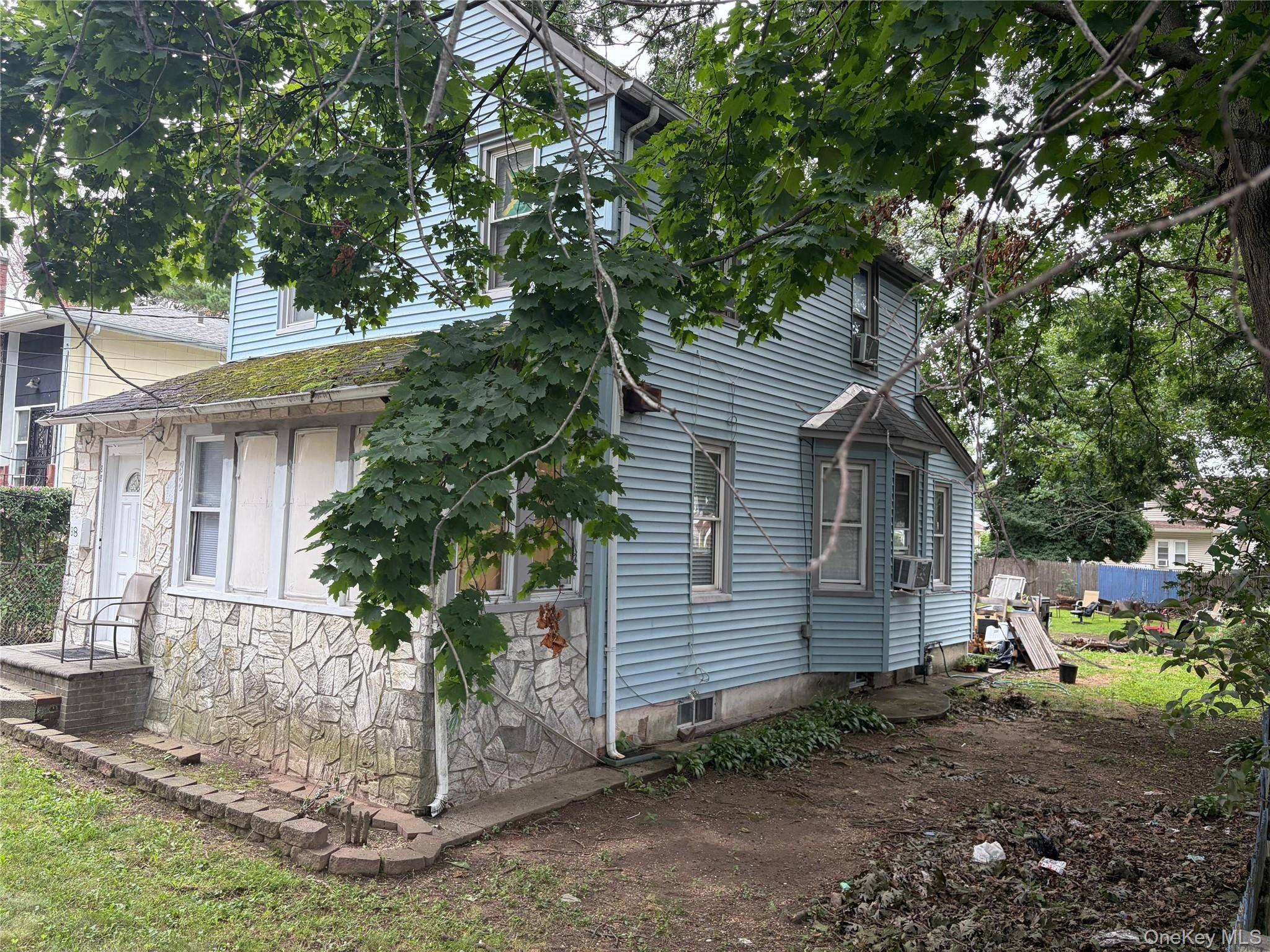 88 Colonial AVE, Freeport, NY 11520