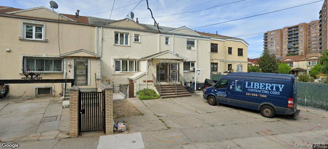 6258-6260 Grand Central Pkwy, Forest Hills, NY 11375