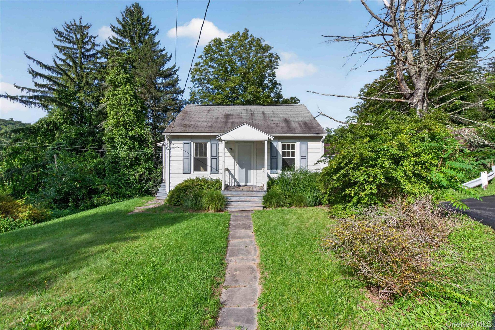 15 Hallihans Hill RD, Kingston, NY 12401