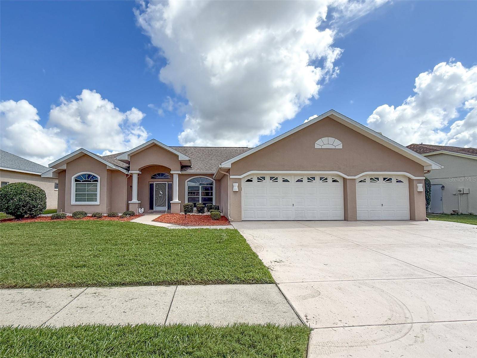8533 CORAL CREEK LOOP, Hudson, FL 34667