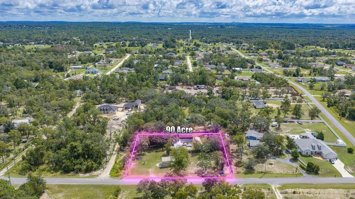 11390 MARIPOE RD, Weeki Wachee, FL 34614