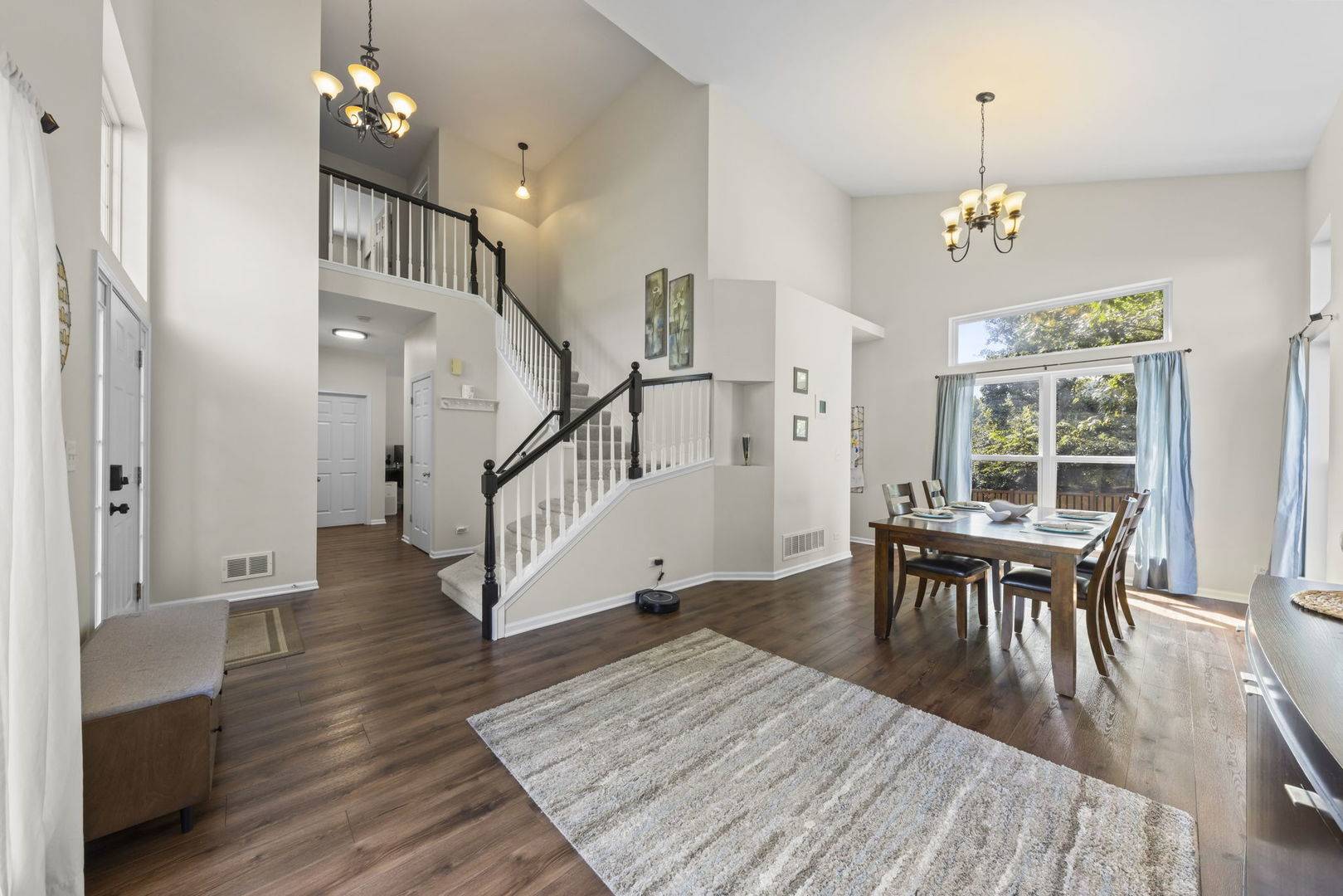 1034 Stephen CT, Aurora, IL 60502