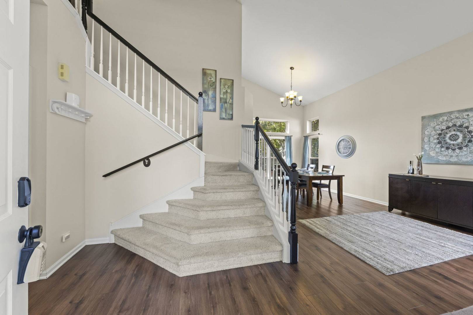 1034 Stephen CT, Aurora, IL 60502