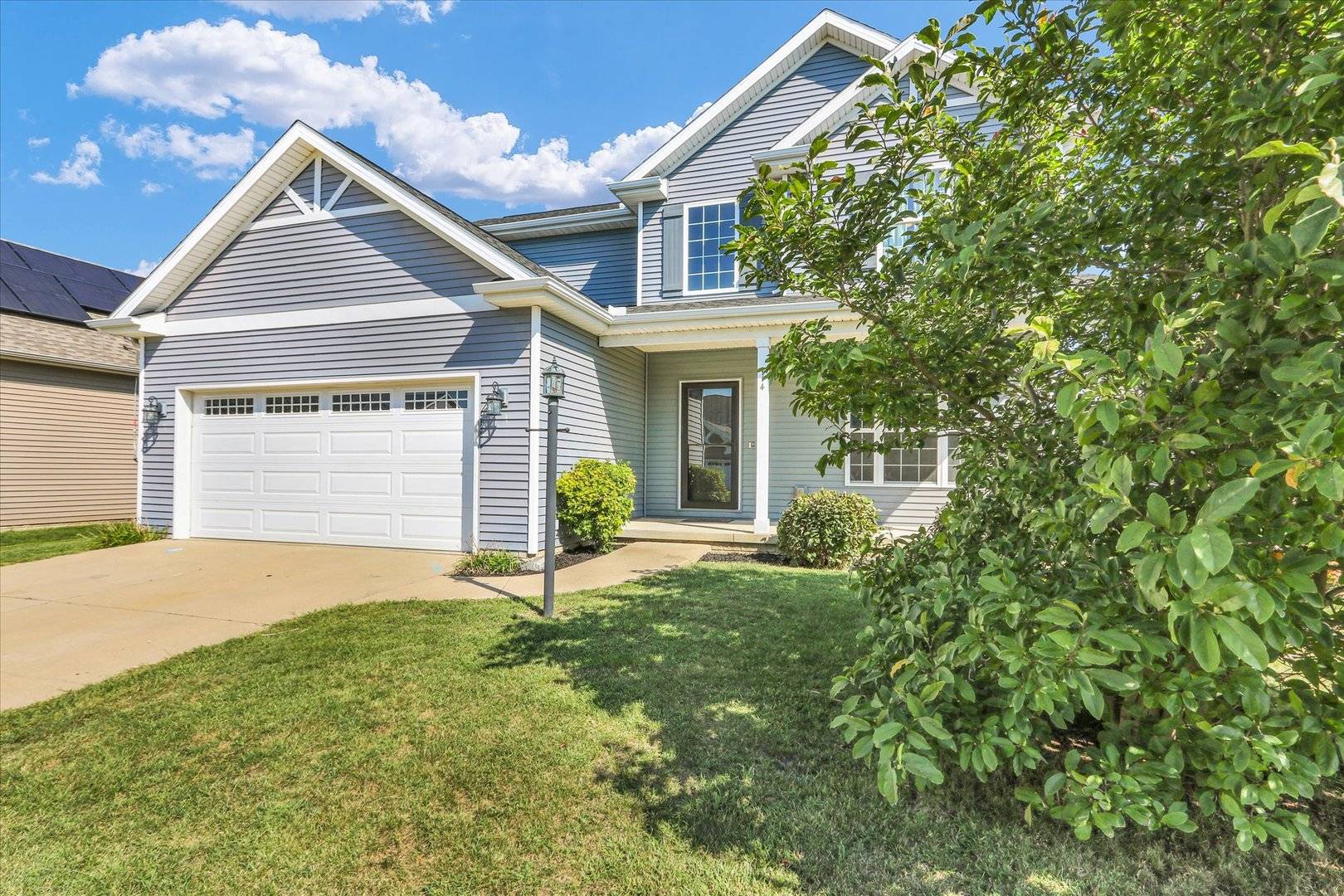 114 Sunflower ST, Savoy, IL 61874